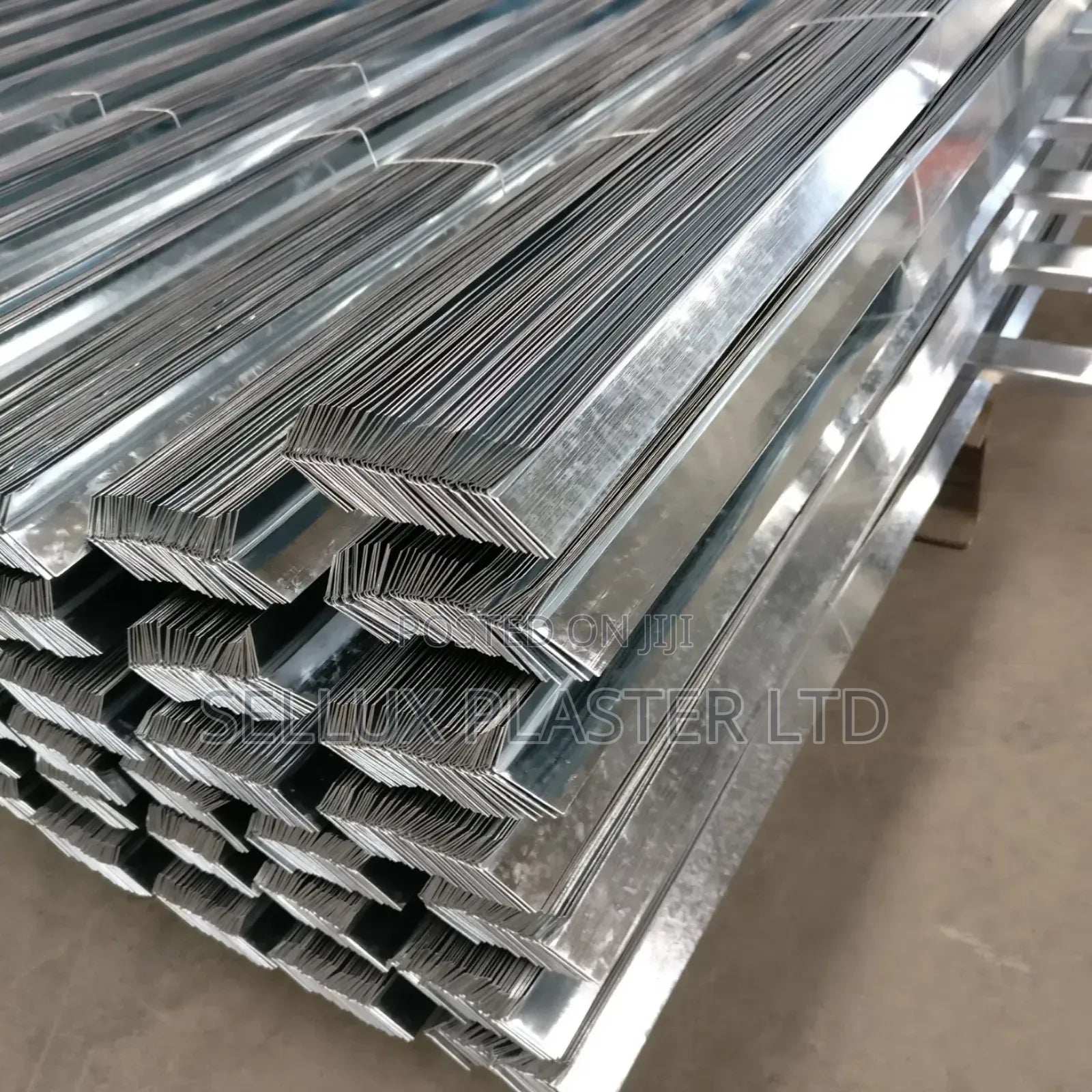 Wall Angle for Plasterboard (0.5mm)